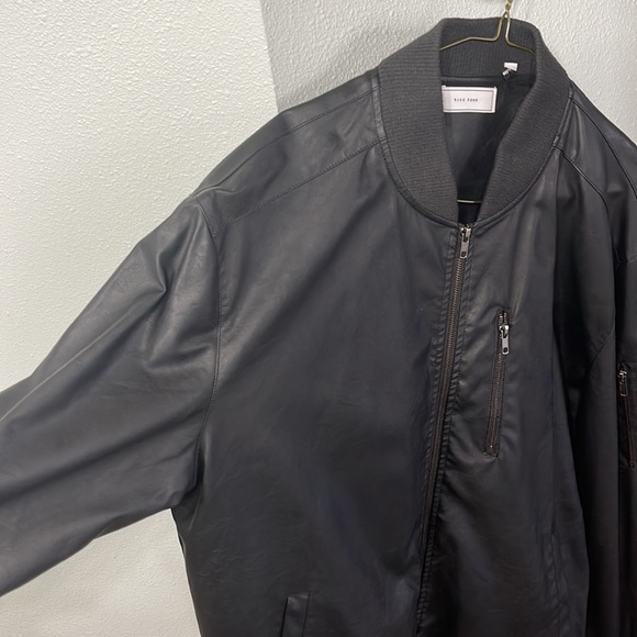 Five Four branded coat - faux leather - light and comfortable. - Picture 2 of 6